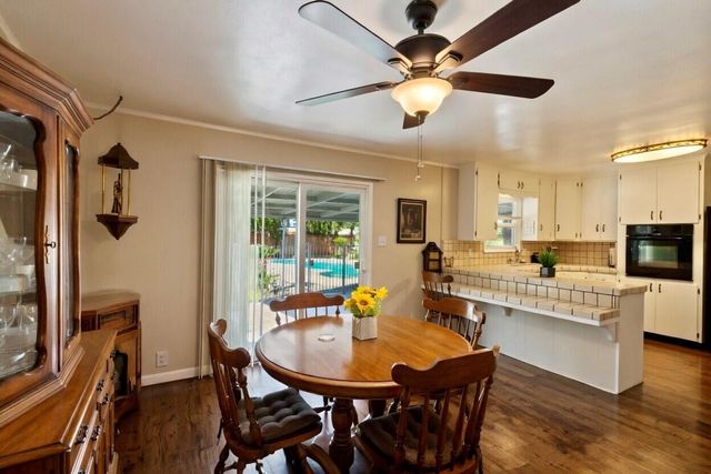 494 E Merritt Avenue, Tulare, CA 93274