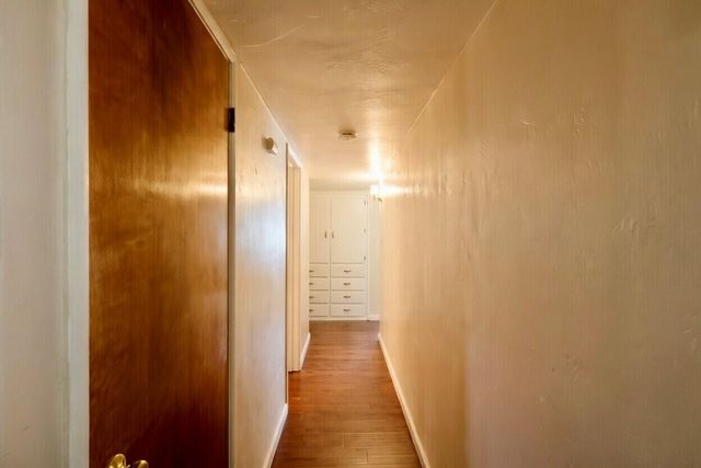 494 E Merritt Avenue, Tulare, CA 93274