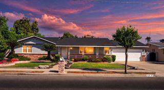 494 E Merritt Avenue, Tulare, CA 93274