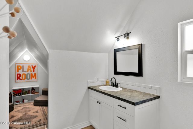 1140 N 5th ST, Coeur D'alene, ID 83814