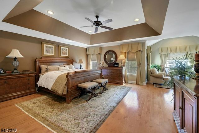 18 Mackenzie Ln, Denville Twp., NJ 07834