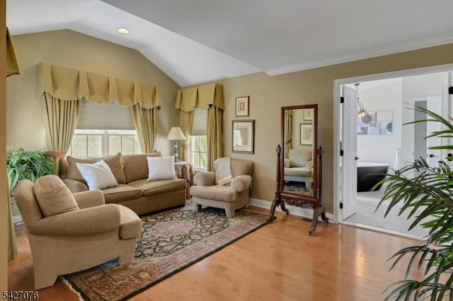 18 Mackenzie Ln, Denville Twp., NJ 07834