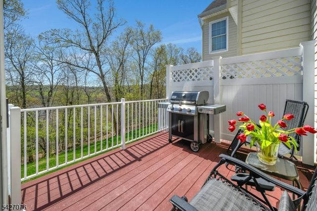 18 Mackenzie Ln, Denville Twp., NJ 07834