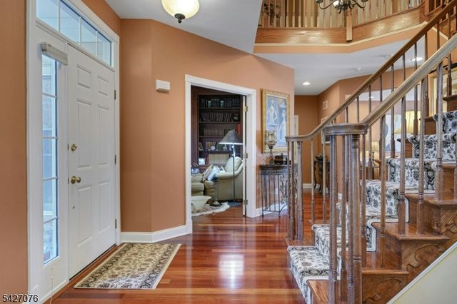 18 Mackenzie Ln, Denville Twp., NJ 07834