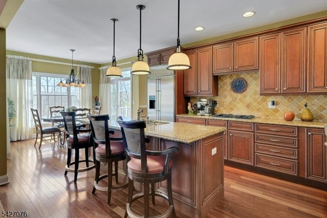 18 Mackenzie Ln, Denville Twp., NJ 07834