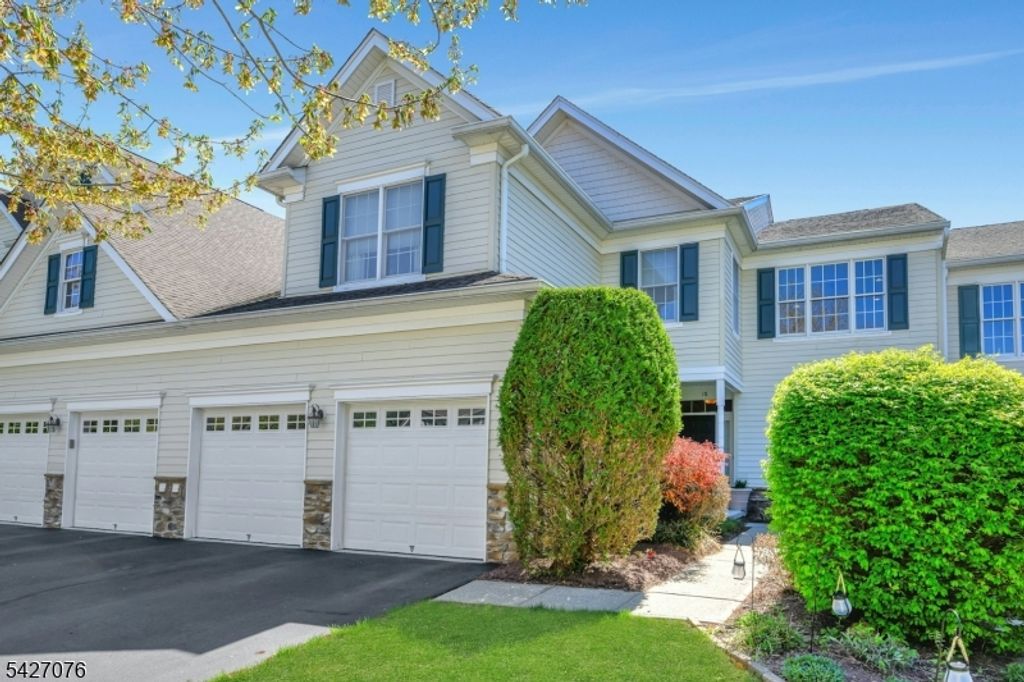18 Mackenzie Ln, Denville Twp., NJ 07834