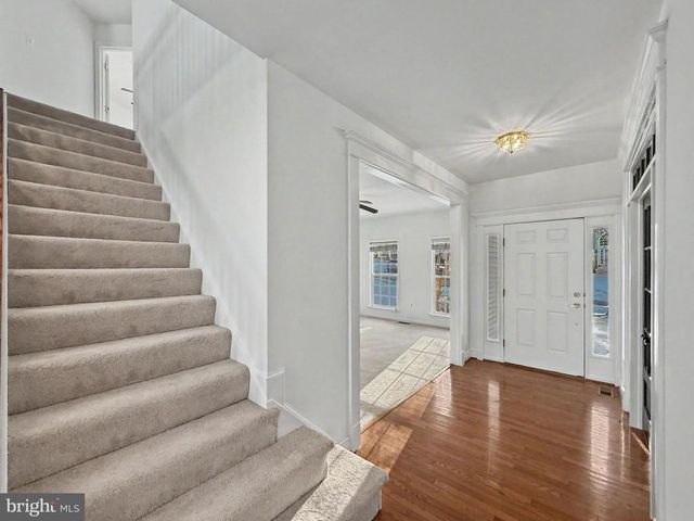 163 FALLEN LEAF CT, Warrenton, VA 20186