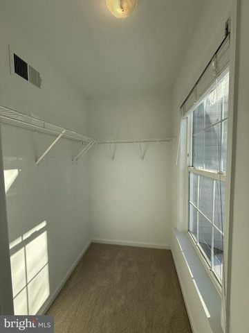 163 FALLEN LEAF CT, Warrenton, VA 20186