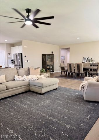 6905 Diablo Rim Street, North Las Vegas, NV 89086