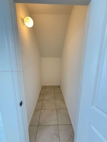 29380 SW 143rd Pl, Homestead, FL 33033