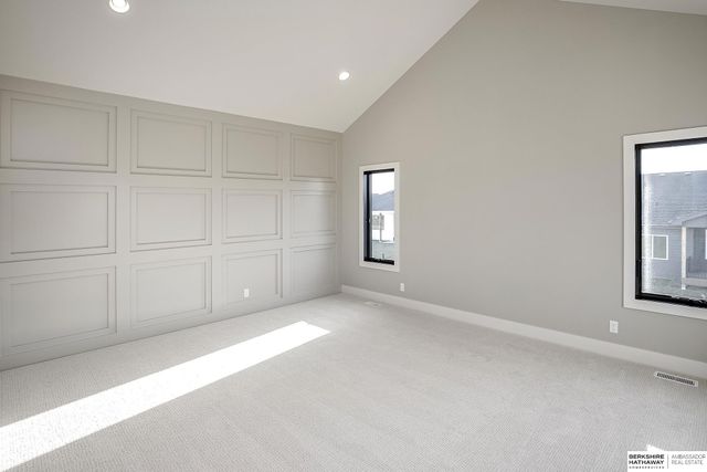 21113 Laurel Avenue, Elkhorn, NE 68022