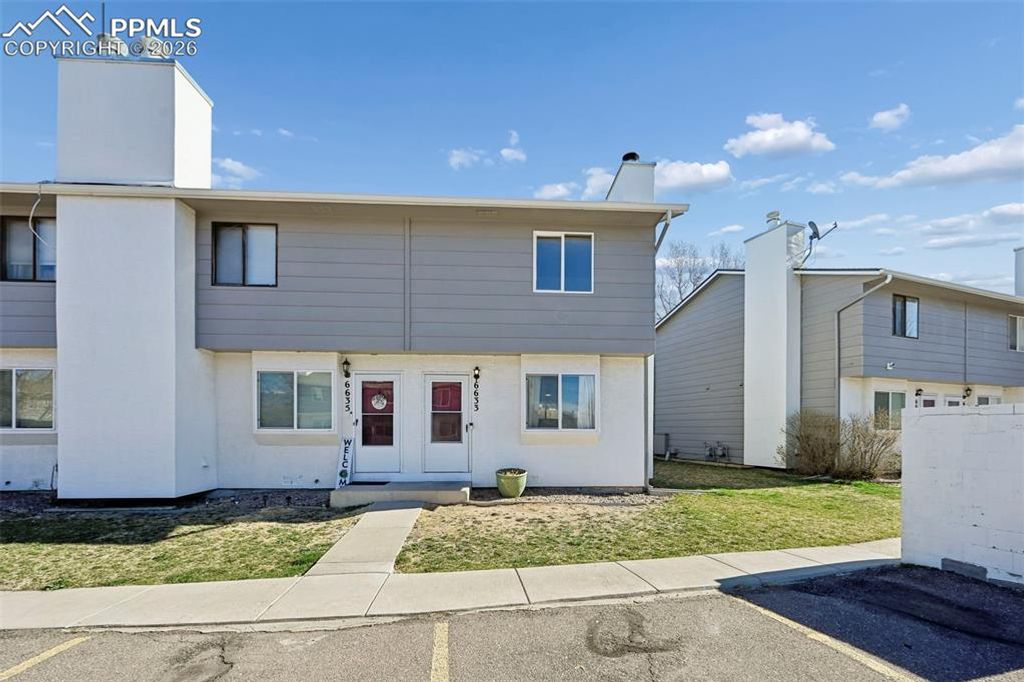 6633 Proud Eagle Court, Colorado Springs, CO 80915