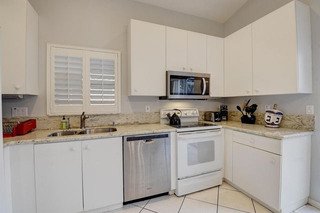 11592 Augustus Drive, Boynton Beach, FL 33437