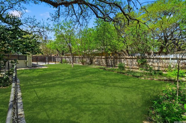 118 William Classen, San Antonio, TX 78232