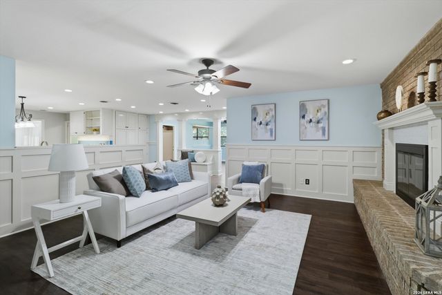 118 William Classen, San Antonio, TX 78232