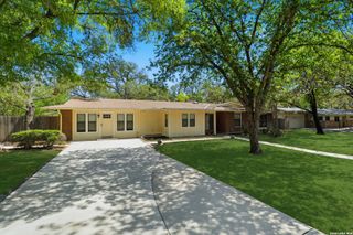 118 William Classen, San Antonio, TX 78232