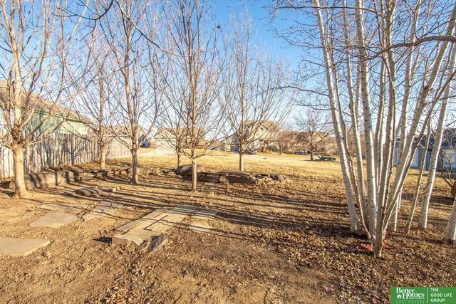 14915 Ellison Avenue, Omaha, NE 68116