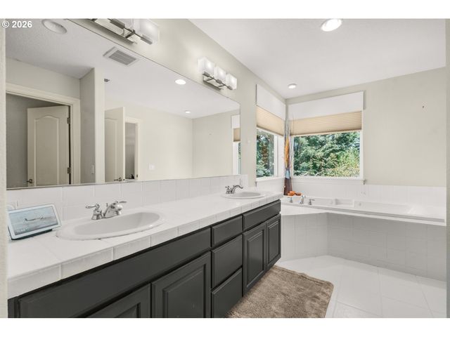 17610 Ne 30TH St, Vancouver, WA 98682