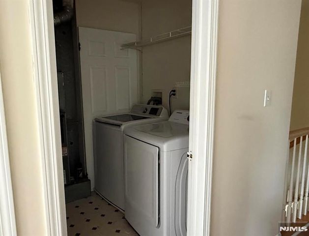 17 Mulberry Street, Jersey City, NJ 07305