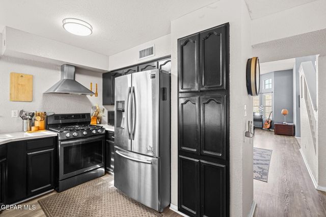 12082 Sterling Mary Way, El Paso, TX 79936