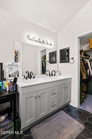 12082 Sterling Mary Way, El Paso, TX 79936