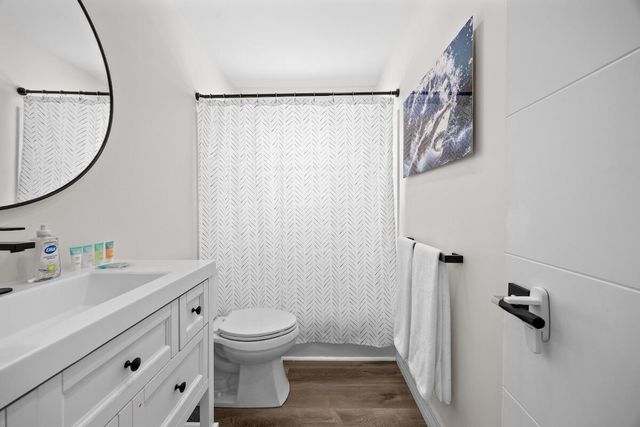 526 Linnet Circle, Delray Beach, FL 33444