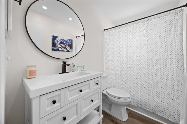 526 Linnet Circle, Delray Beach, FL 33444