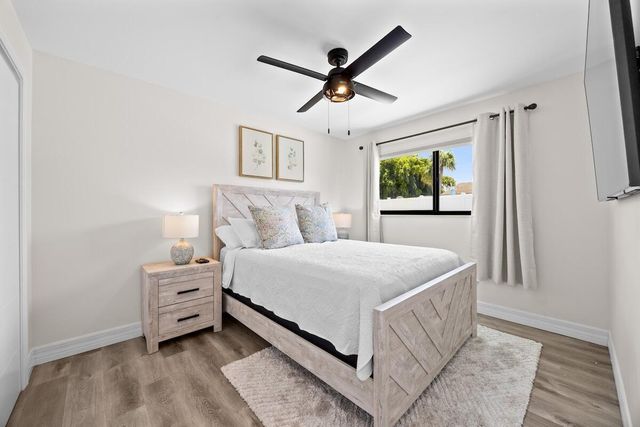526 Linnet Circle, Delray Beach, FL 33444