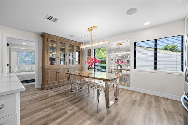 526 Linnet Circle, Delray Beach, FL 33444