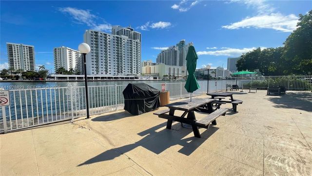 800 Parkview Dr 807, Hallandale Beach, FL 33009