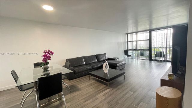 800 Parkview Dr 807, Hallandale Beach, FL 33009