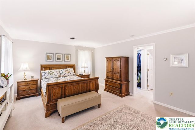492 Arthurs Court, Bushkill Twp, PA 18064