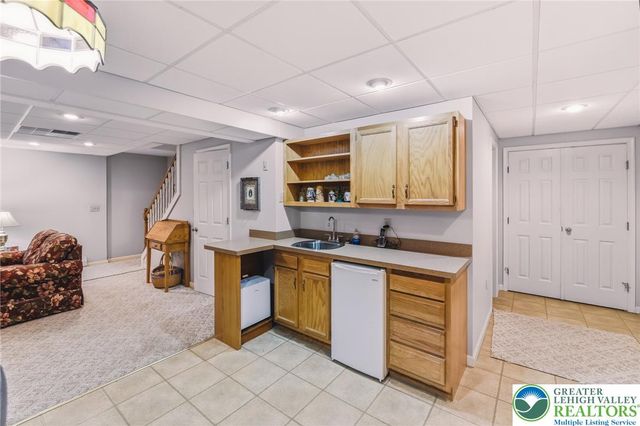 492 Arthurs Court, Bushkill Twp, PA 18064