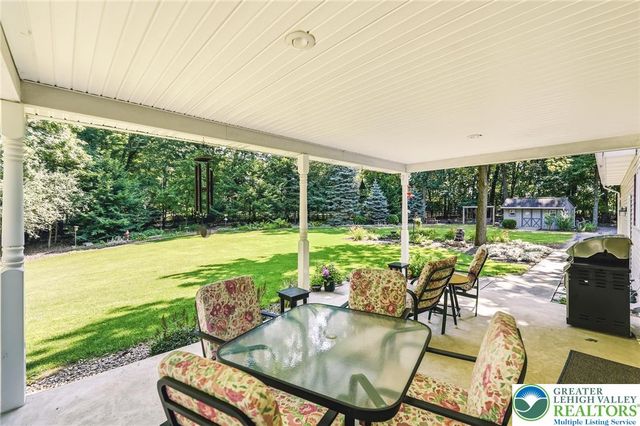 492 Arthurs Court, Bushkill Twp, PA 18064
