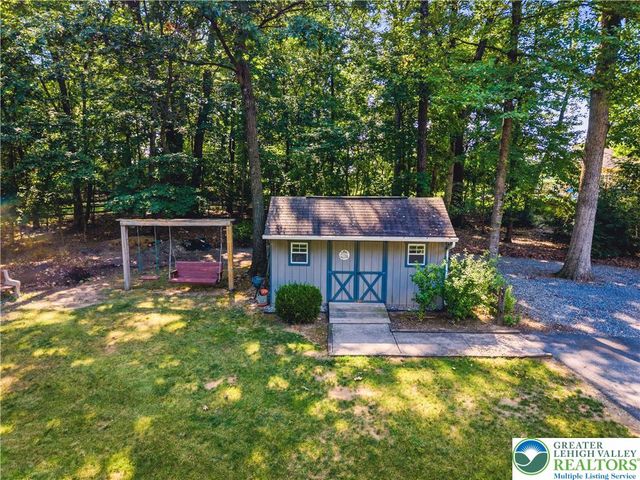 492 Arthurs Court, Bushkill Twp, PA 18064