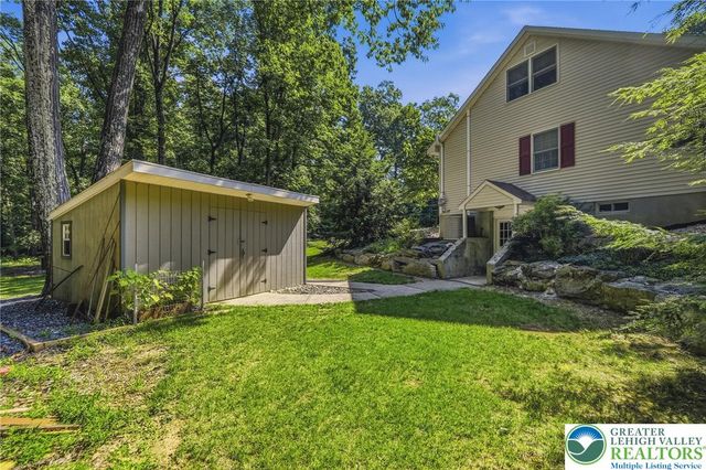 492 Arthurs Court, Bushkill Twp, PA 18064
