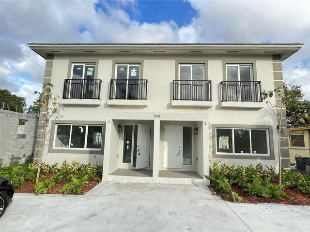 808 NW 16th Ave 2, Fort Lauderdale, FL 33311