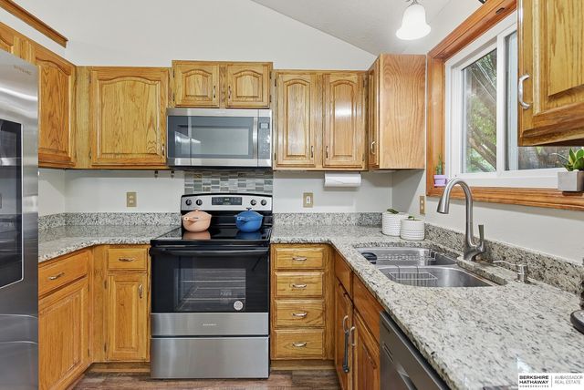 12622 Lillian Street, Omaha, NE 68138