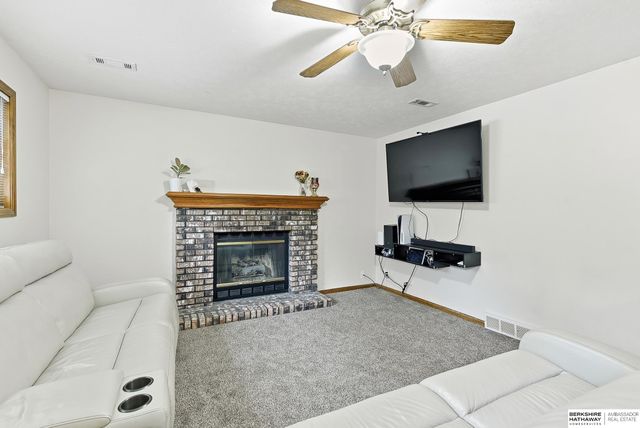 12622 Lillian Street, Omaha, NE 68138