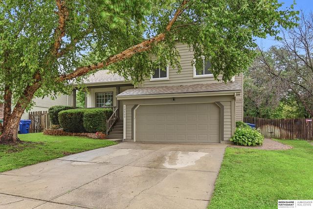 12622 Lillian Street, Omaha, NE 68138