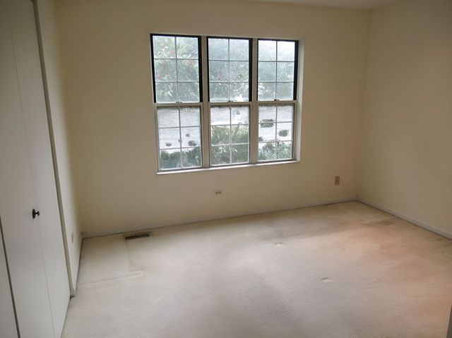815 Winchester Lane, Northbrook, IL 60062