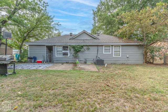 304 W Alpine St, Jonesboro, AR 72401
