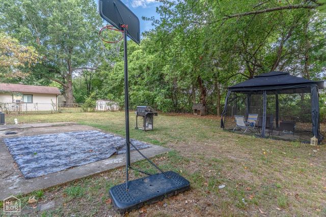 304 W Alpine St, Jonesboro, AR 72401