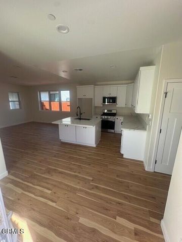 1150 W 1st Street, Oxnard, CA 93030