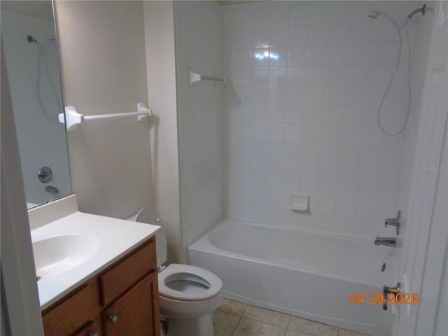 210 WOODHOUSE LANE, Deland, FL 32724