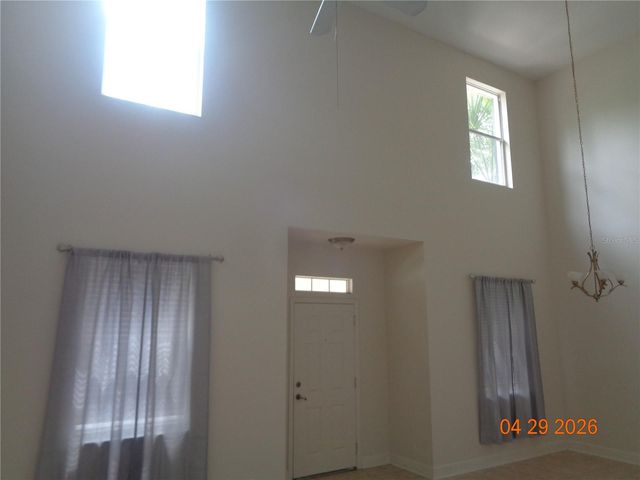 210 WOODHOUSE LANE, Deland, FL 32724