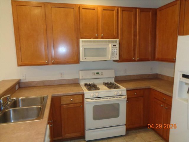 210 WOODHOUSE LANE, Deland, FL 32724