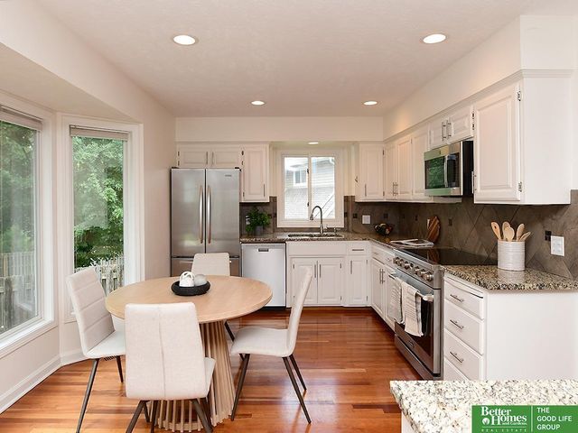 16321 Charles Circle, Omaha, NE 68118