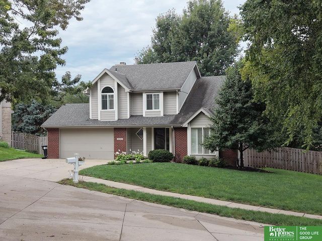 16321 Charles Circle, Omaha, NE 68118