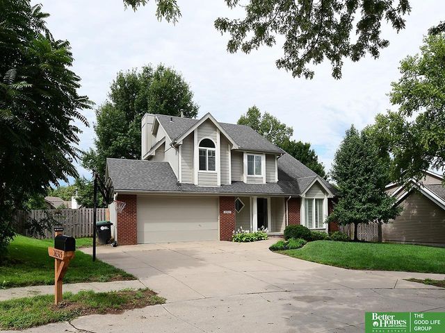 16321 Charles Circle, Omaha, NE 68118